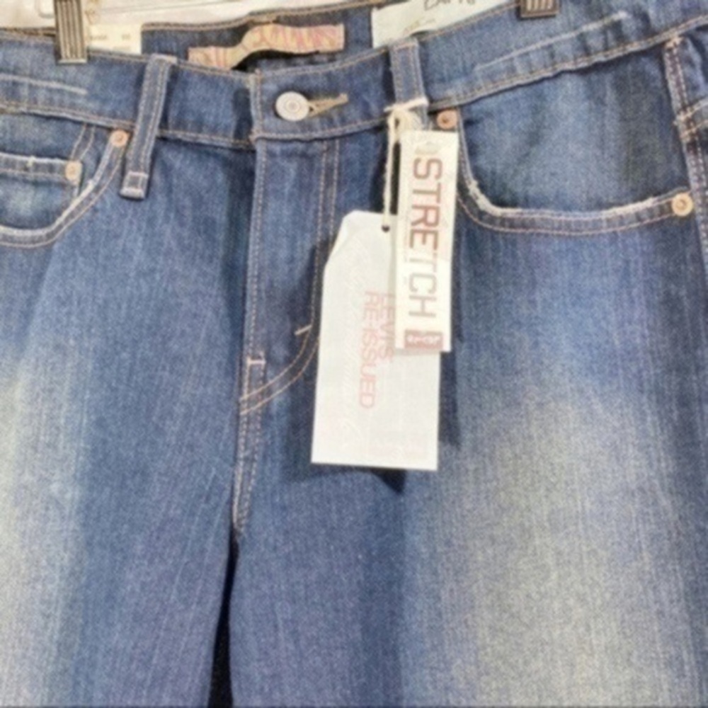 NWT Levi 515 Capri White Label Cuffed Denim Size 8 - Picture 3 of 7